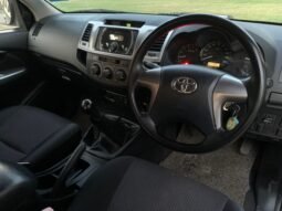 
										TOYOTA HILUX VNT STD MANUAL D/CAB 2.5 (M) full									