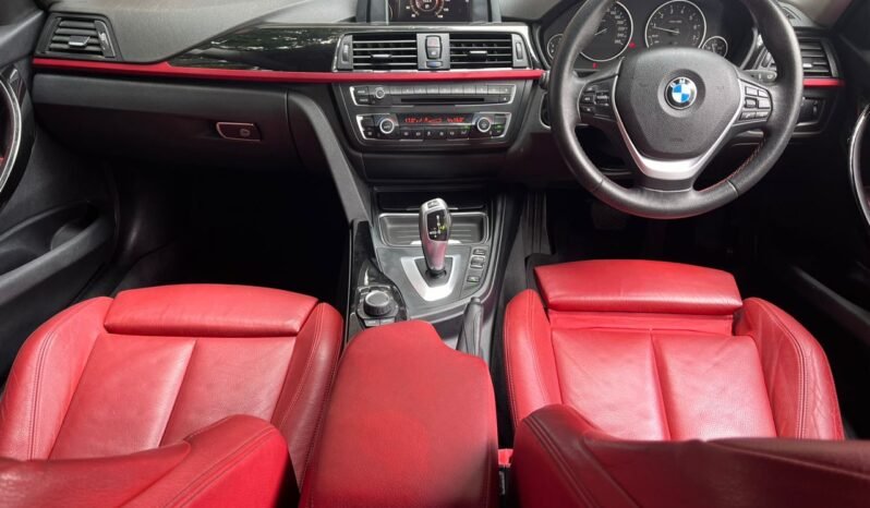 
								BMW 320I (A) full									