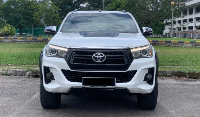 
								TOYOTA HILUX D/CAB 2.8 G AT 4X4 full									