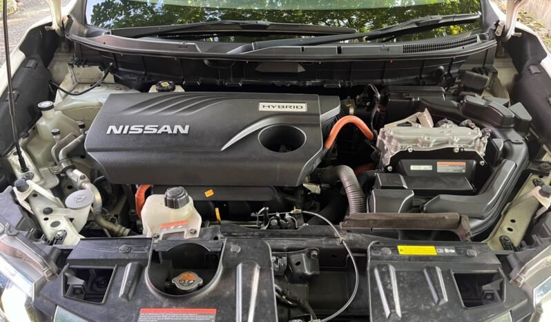 
								NISSAN X-TRAIL HYBRID 2.0L CVT full									