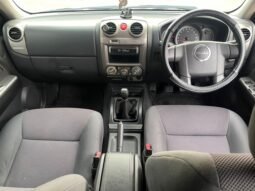 
										ISUZU D MAX 2.5 (A) full									