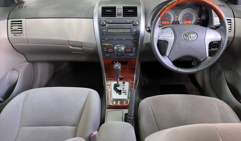 
								TOYOTA COROLLA ALTIS 1.8G full									