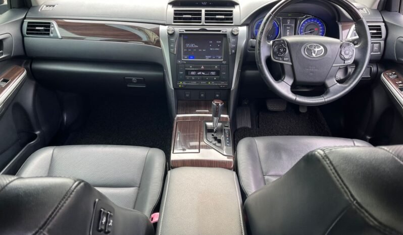 
								TOYOTA CAMRY 2.5L (A) HYBRID full									