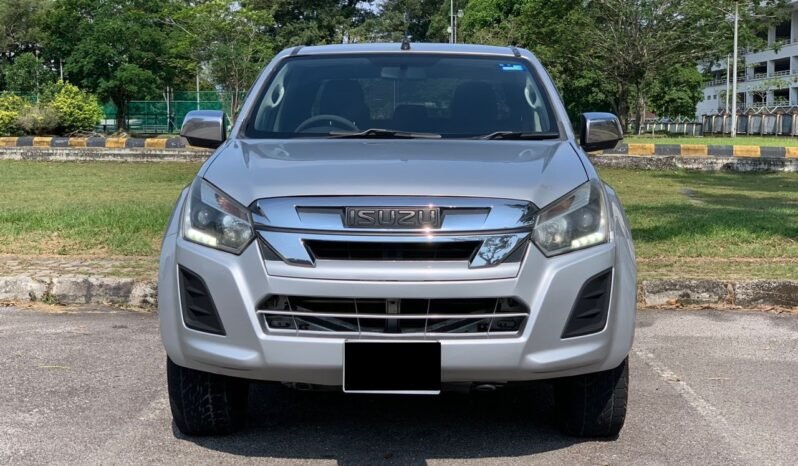 
								ISUZU D-MAX 2.5 PREMIUM 4X4 (M) full									