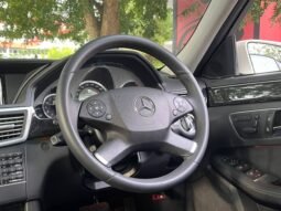 
										MERCEDES BENZ E250 (A) full									