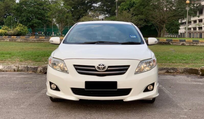 
								TOYOTA COROLLA ALTIS 1.8E full									