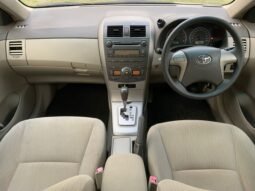 
										TOYOTA COROLLA ALTIS 1.8E full									