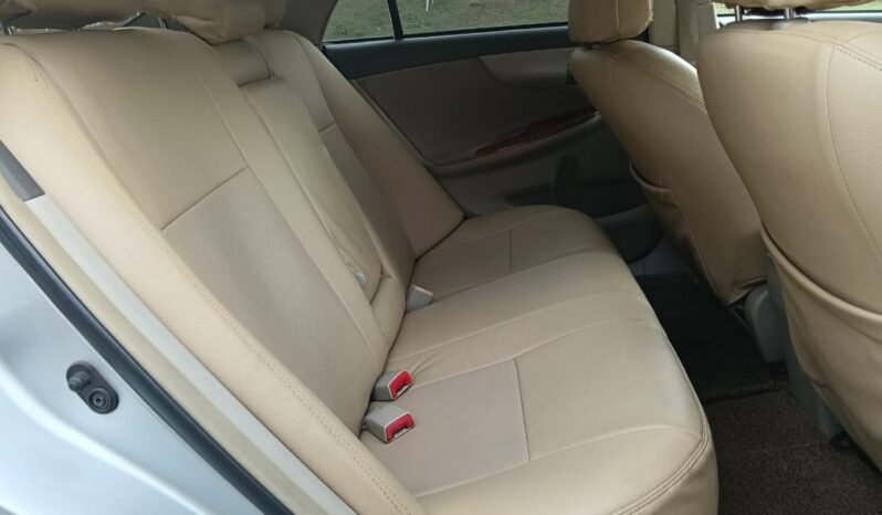 
								TOYOTA COROLLA ALTIS 1.8G full									