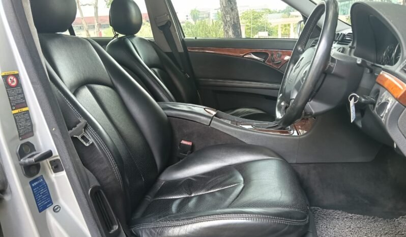 
								MERCEDES BENZ E240 (A) full									