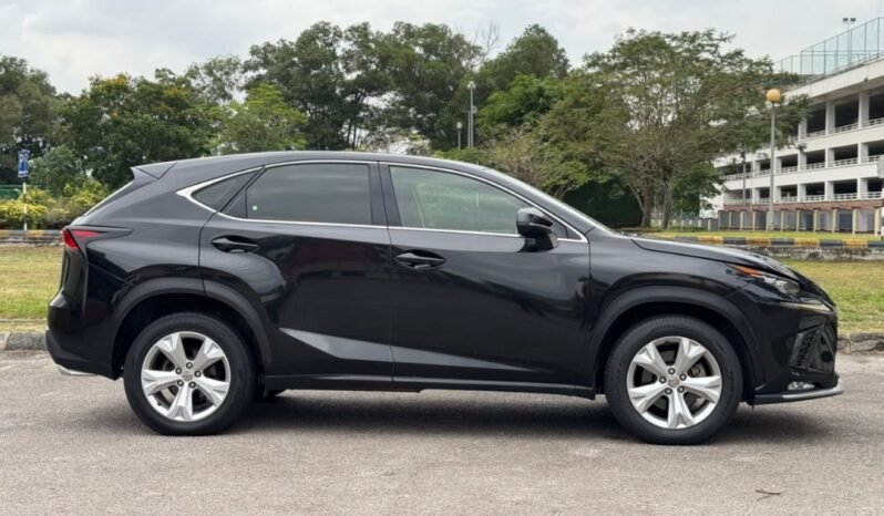 
								LEXUS NX 200T PREMIUM full									