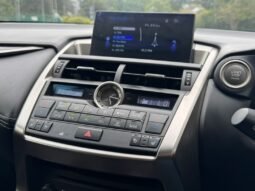 
										LEXUS NX 200T PREMIUM full									