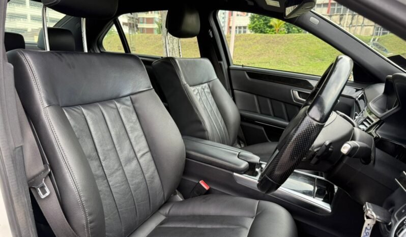 
								MERCEDES BENZ E200 full									