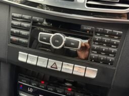 
										MERCEDES BENZ E200 full									