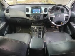 
										TOYOTA HILUX DOUBLE CAB 2.5 AT full									