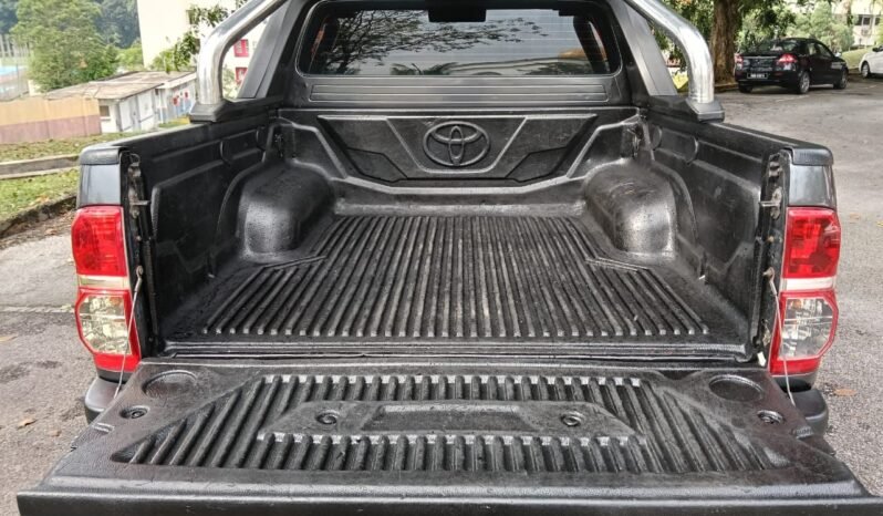 
								TOYOTA HILUX DOUBLE CAB 2.5 AT full									