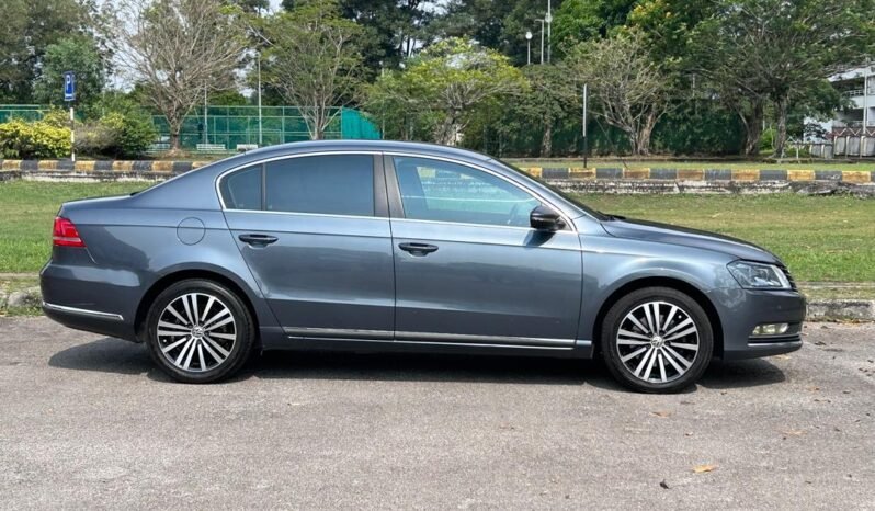 
								VOLKSWAGEN PASSAT 1.8 (A) full									