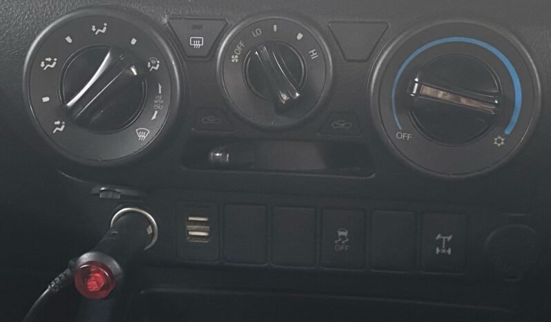 
								TOYOTA HILUX DOUBLE CAB 2.4G (A) 4X4 full									
