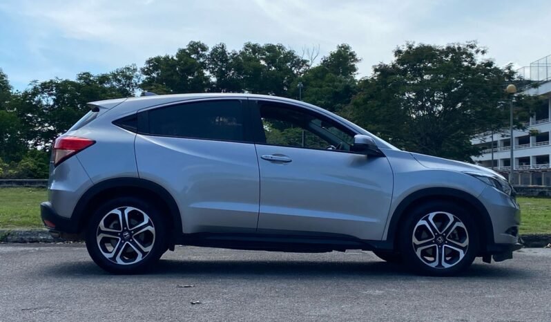 
								HONDA HR-V 1.8L E full									