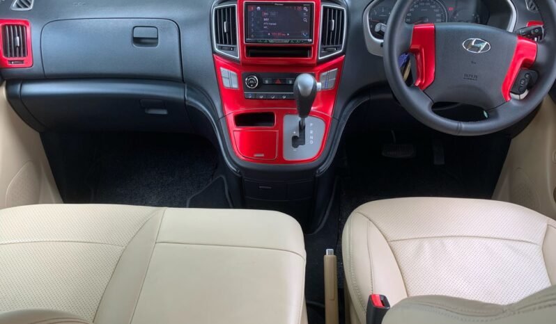 
								HYUNDAI GRAND STAREX 2.5 (A) full									