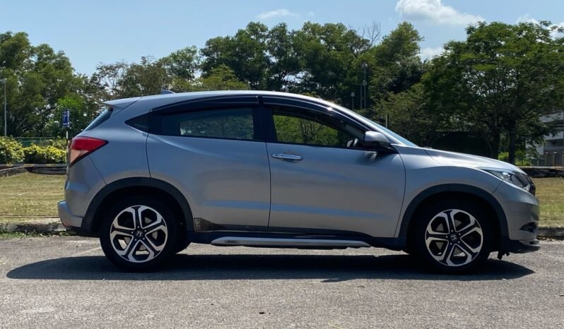 
								HONDA HR-V 1.8L V full									